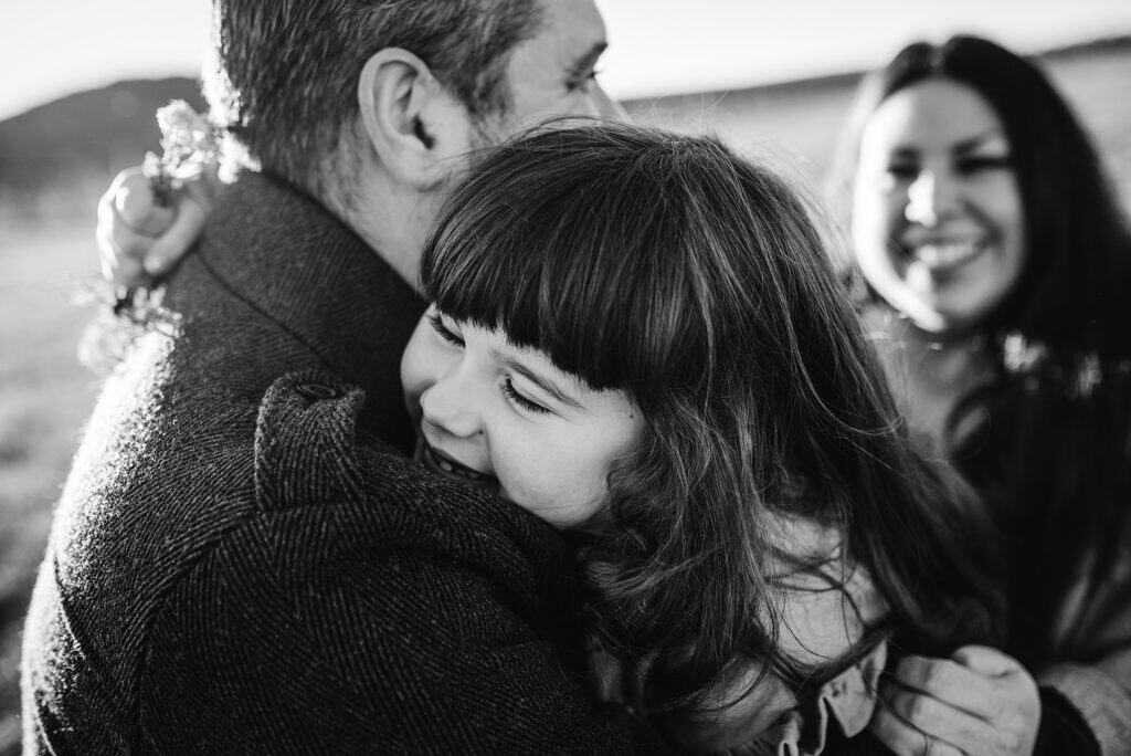 Családi fotózás a naplementében a Velencei-tó körül